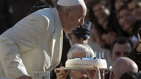 Send emails wishing Pope Francis a Happy Birthday - ABC13 Houston