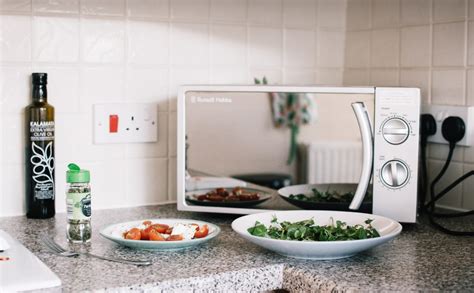 3 stylish and compact microwaves for your office - Welp Magazine