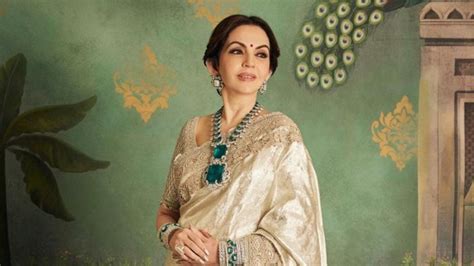 Nita Ambani Wears Nearly ₹500 Crore Emerald-Diamond Necklace At Anant ...