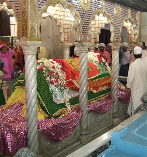 HAJI ALI DARGAH - Amazing Maharashtra