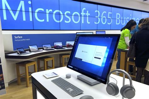 Microsoft closing most retail sites | The Spokesman-Review