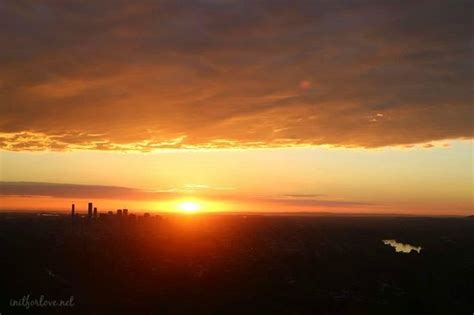 Sunrise from Mt Cootha - Picture of Mount Coot-tha Lookout, Brisbane - TripAdvisor