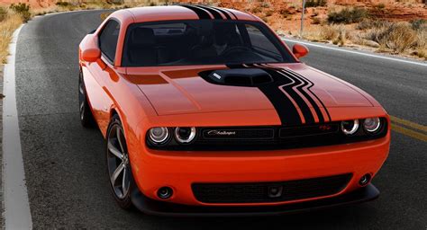 2018 Dodge Challenger Gets Retro Colors And A New Shakedown Package ...