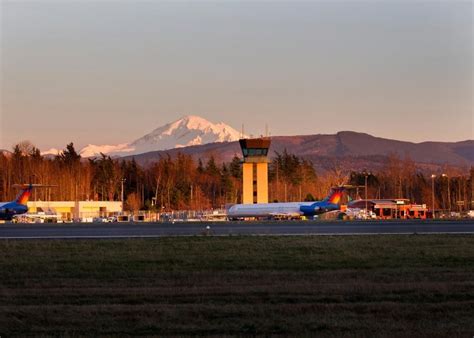 America's smallest yet impressive airports | lovemoney.com