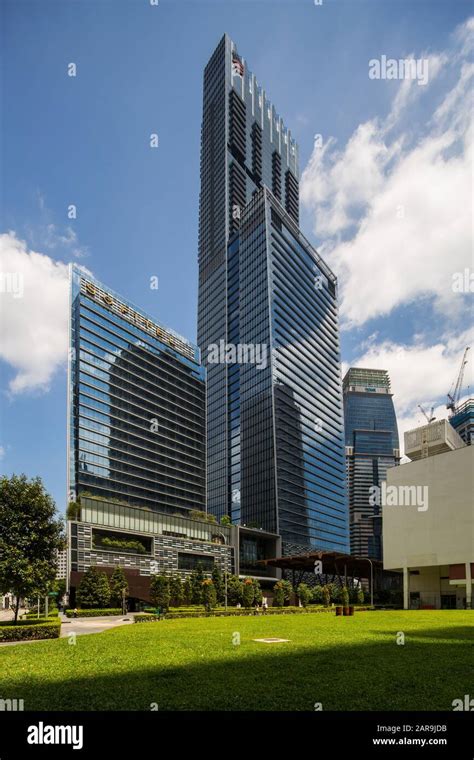 Guoco Tower architectural, tallest building in Singapore Stock Photo - Alamy