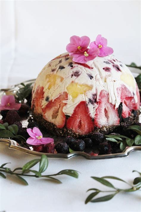 whataboutlifestyle: fruit + coconut ice cream cake with brownie crust