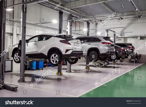 1,501 Toyota Service Center Images, Stock Photos & Vectors | Shutterstock