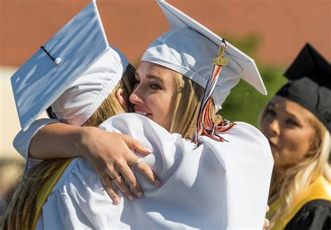 Huntington Beach High School Graduation 2017 – Orange County Register