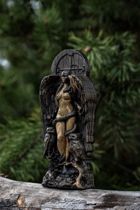 Lilith Statue Ishtar Inanna Goddes Statuette Wood Carved Astaroth ...