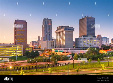 Akron, Ohio, USA downtown skyline at dusk Stock Photo - Alamy