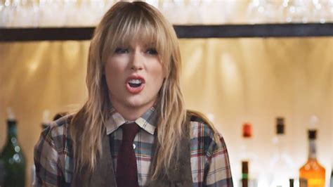 Taylor Swift’s Capital One Commercial: Bartends With Hilarious Results ...