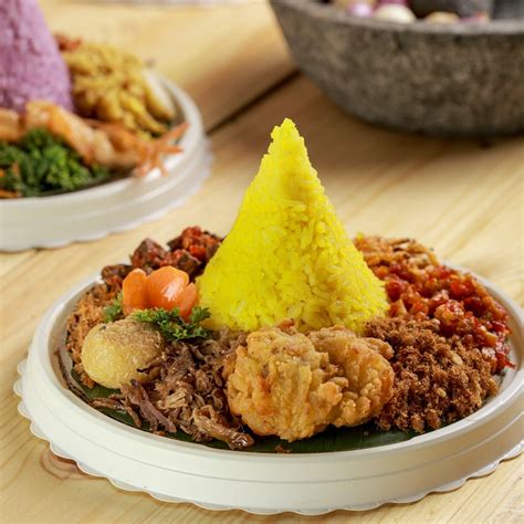 Cara Membuat Nasi Kuning yang Mudah dan Tidak Pakai Ribet