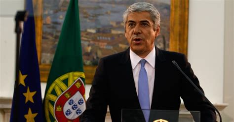 Portugal prime minister quits after debt plan nixed