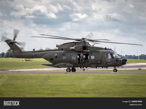 Raf Waddington, Image & Photo (Free Trial) | Bigstock