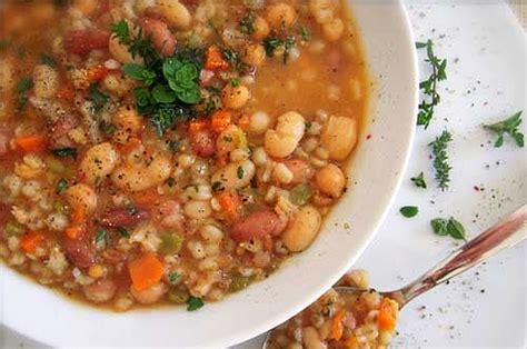 Zuppa di legumi e cereali: un mix di benessere - Puglia.com