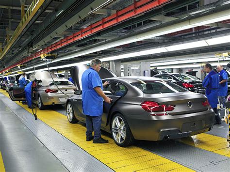 BMW Looking To Hire 8000 Employees Globally This Year - DriveSpark News