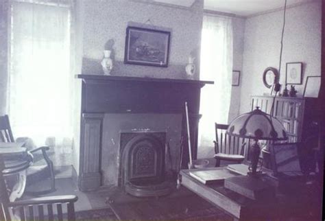 Image of Griswold Inn Interior Room | Worthington Memory