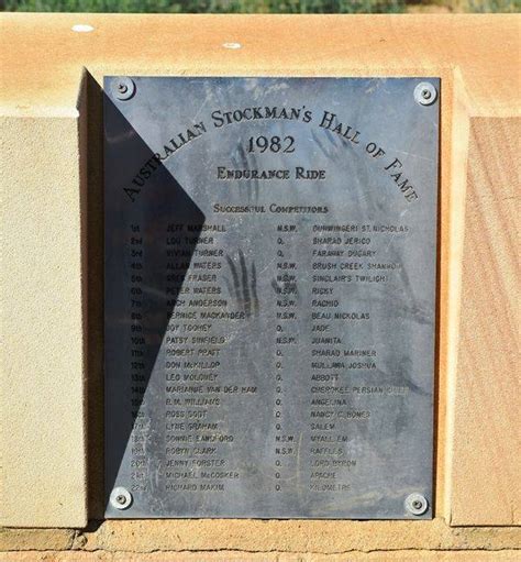 Australian Stockman`s Hall of Fame Avenue of Honour | Monument Australia