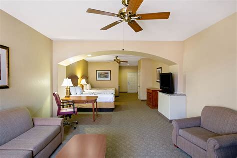 La Quinta Inn & Suites by Wyndham Marble Falls | Marble Falls, TX Hotels