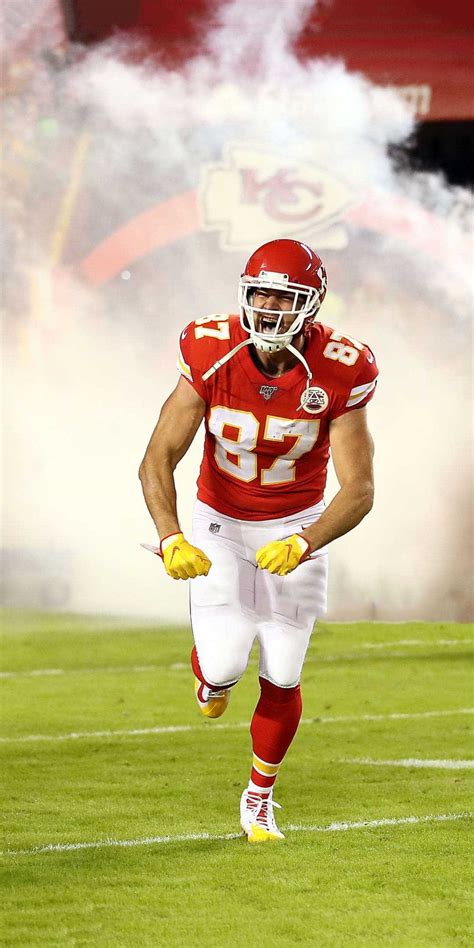 Travis Kelce Wallpaper - iXpap