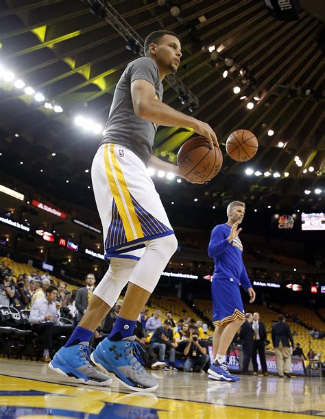 Stephen Curry unable to play; ankle says no during warm-ups - SFGate