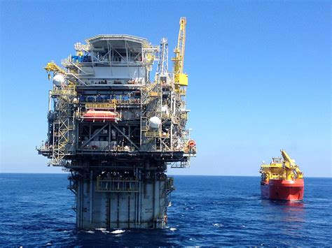 Anadarko makes $2 billion deal for GOM deepwater assets | WorkBoat