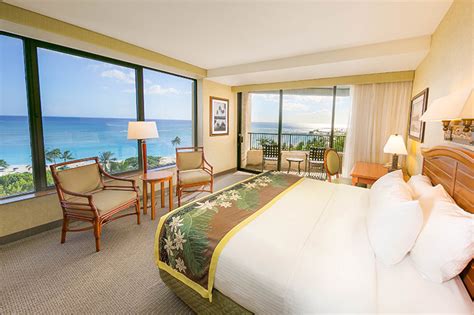 Deluxe Ocean Front Room :: Halekoa