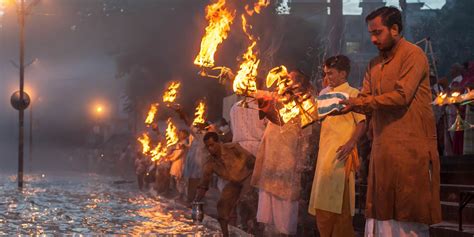 Ganga Aarati Rishikesh | rISHIKESH Ganga River