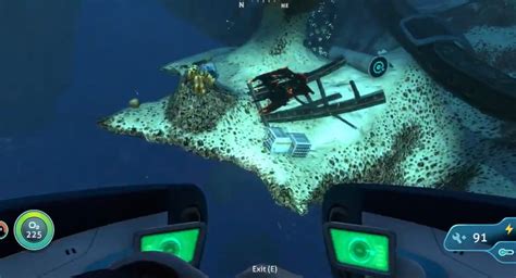 Where to get Stasis Rifle Fragments in Subnautica