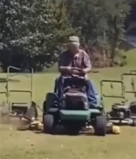 The axe man, forger of many axes, ruler of the axe kingdom : r/Bossfight