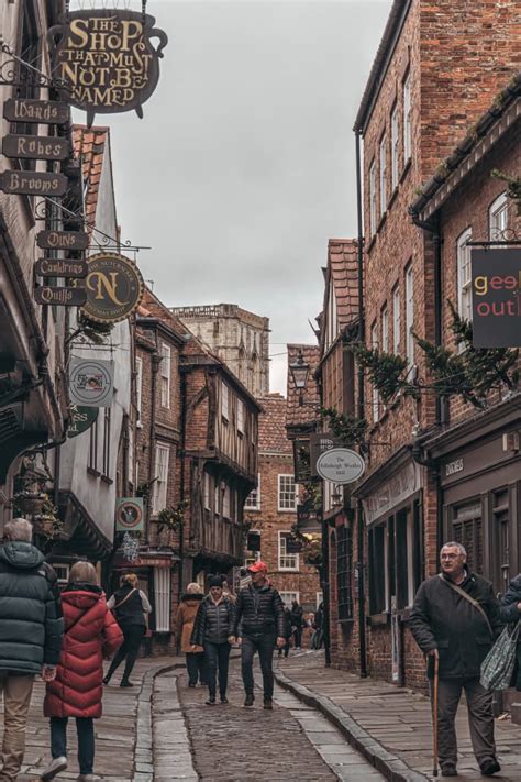 Harry Potter Experiences at The Shambles in York - WanderWisdom