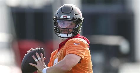 Bucs' Baker Mayfield Hasn't Used Social Media in 2 Years: 'I'm Wired ...