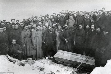 Haunting images of prisoners in Stalin's Gulag prisons | Daily Mail Online