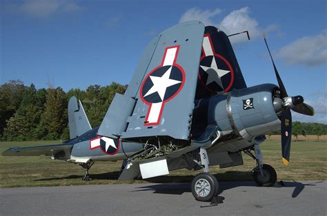 F4U Corsair Color Photograph by Del Andrew - Pixels