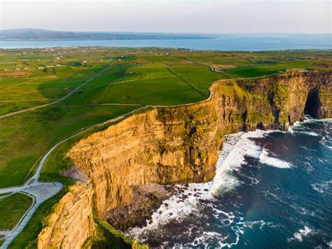 Ultimate Guide to Hike & Walk the Cliffs of Moher in Ireland - Paula Pins The Planet