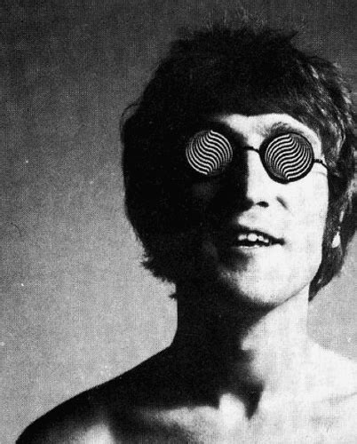 mid 1960's fashion---John Lennon; gif Jhon Lennon, John Lennon And Yoko, John Lennon Beatles ...