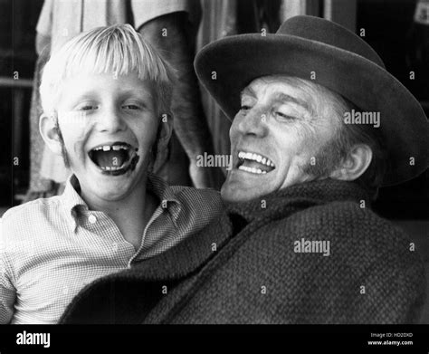 THE WAY WEST, Kirk Douglas and son Eric on the set, April 7, 1967 Stock Photo - Alamy