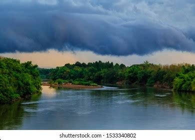 12 Arcus Storm Over Lake Images, Stock Photos & Vectors | Shutterstock