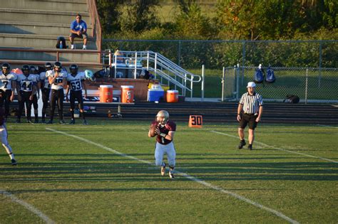 » Austin rolling out against Matanzas HS Austin Reed #16