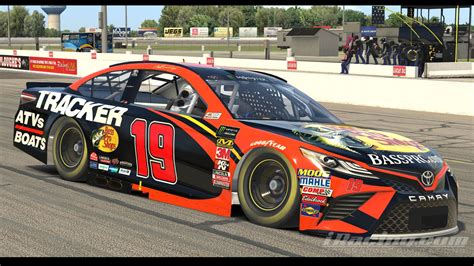 2019 Martin Truex Jr. Bass Pro Shops by Thomas Sink - Trading Paints