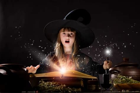 Woman casting spells Stock Photos, Royalty Free Woman casting spells ...