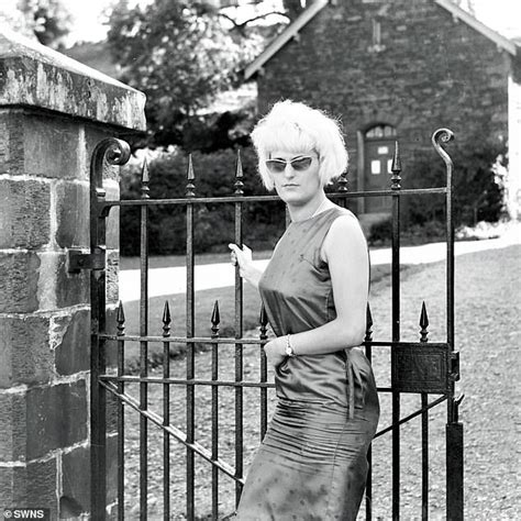 Moors murderer Myra Hindley tried to break out of Holloway women's prison | Daily Mail Online