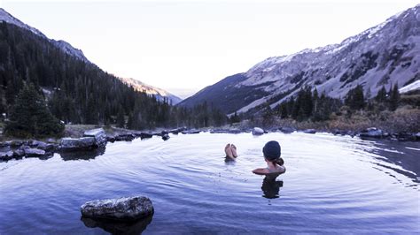 Hot springs hikes in Colorado: 5 stunning saunters with a soak | Advnture