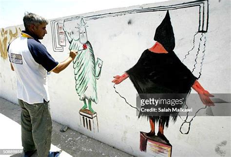 Abu Ghraib Prison Abuse Photos and Premium High Res Pictures - Getty Images