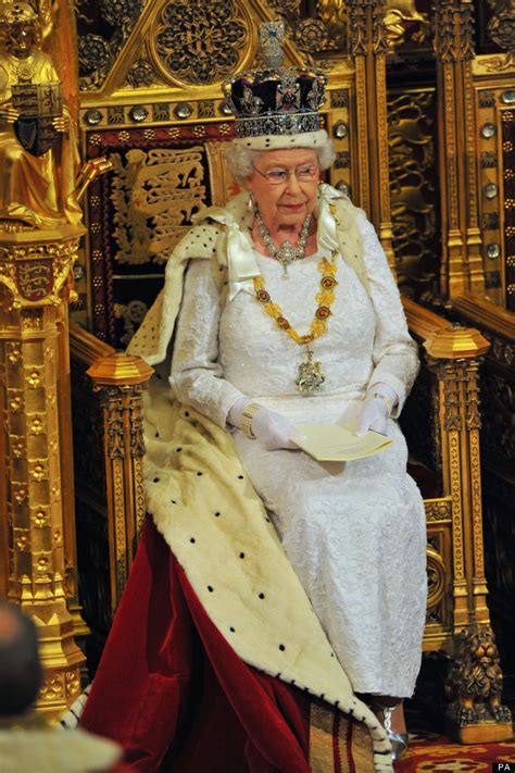 Elizabeth Set To Beat Victoria's Record As Longest Reigning Monarch In ...