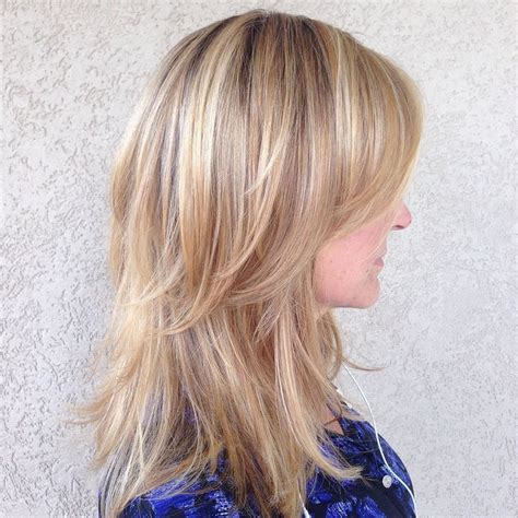 Shoulder length medium-layered haircut for thin hair - Hair Colors