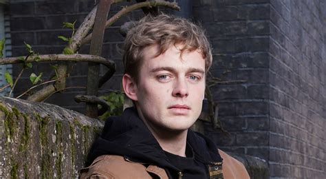 EastEnders boss promises major plot for Peter Beale - Entertainment Daily