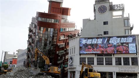 Taiwan: Rescue operations continue after major earthquake – DW – 04/04/2024