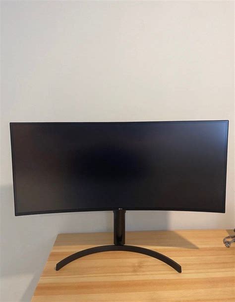 LG ULTRA WIDE 4K monitor (USB C) 34 inch, Computers & Tech, Desktops on Carousell