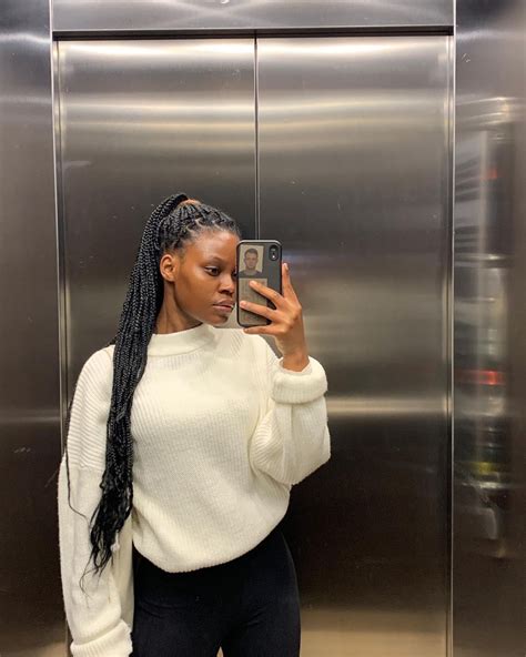 Nyasha Ndlovu Mavudzi on Instagram: “Elevator selfies 🖤” | Selfie ...